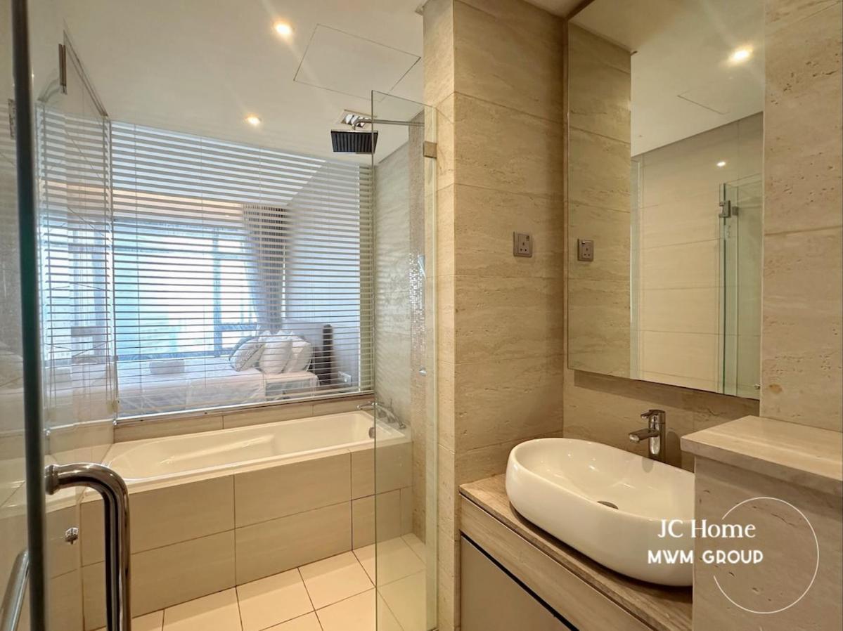 The Anggun L 5-star Bathtub By Mwm * Kuala Lumpur